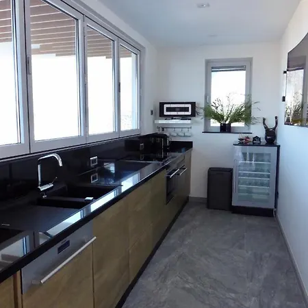 Πανσιόν Archipel Luxury - Sabina *